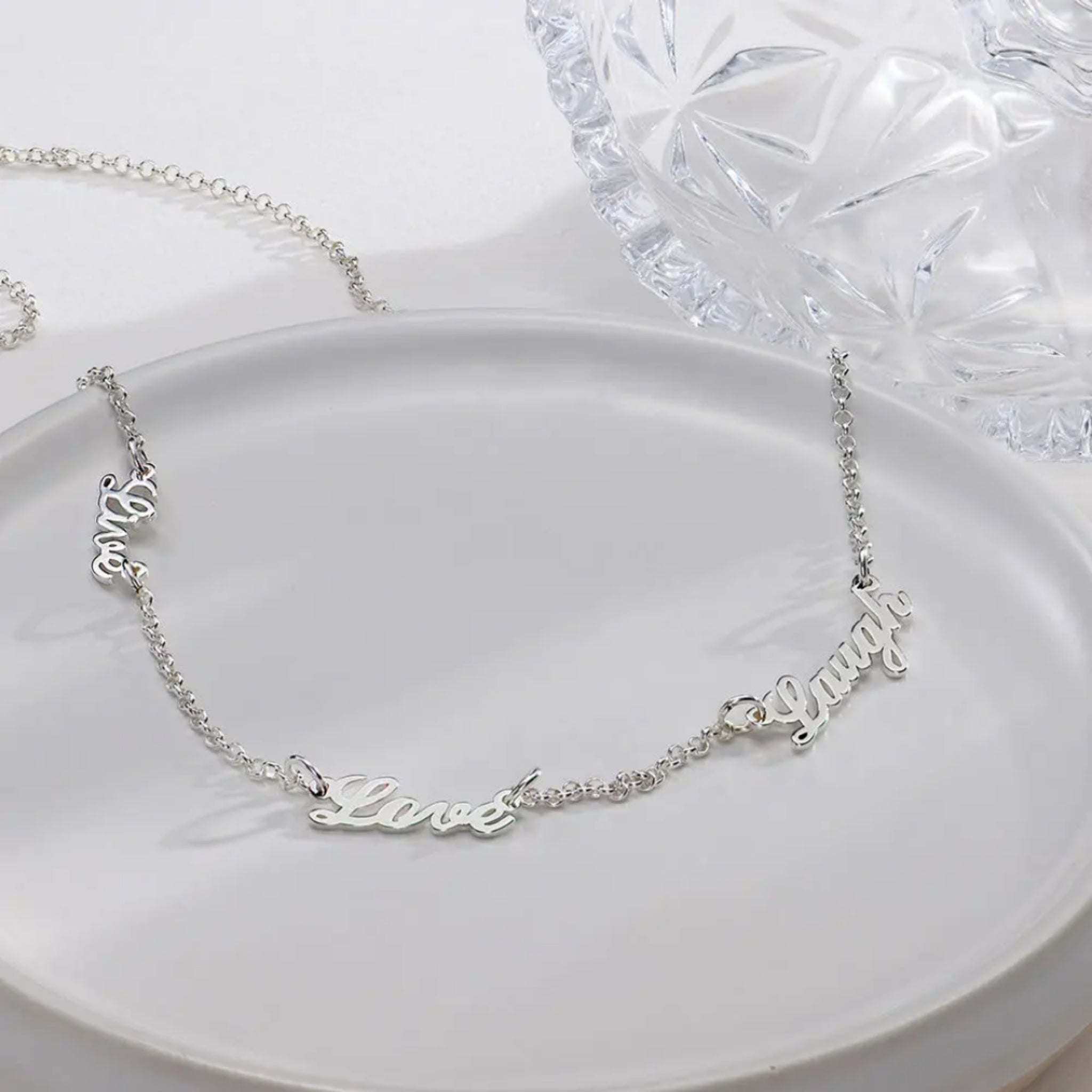 Family Name Necklace – Up to 5 Names