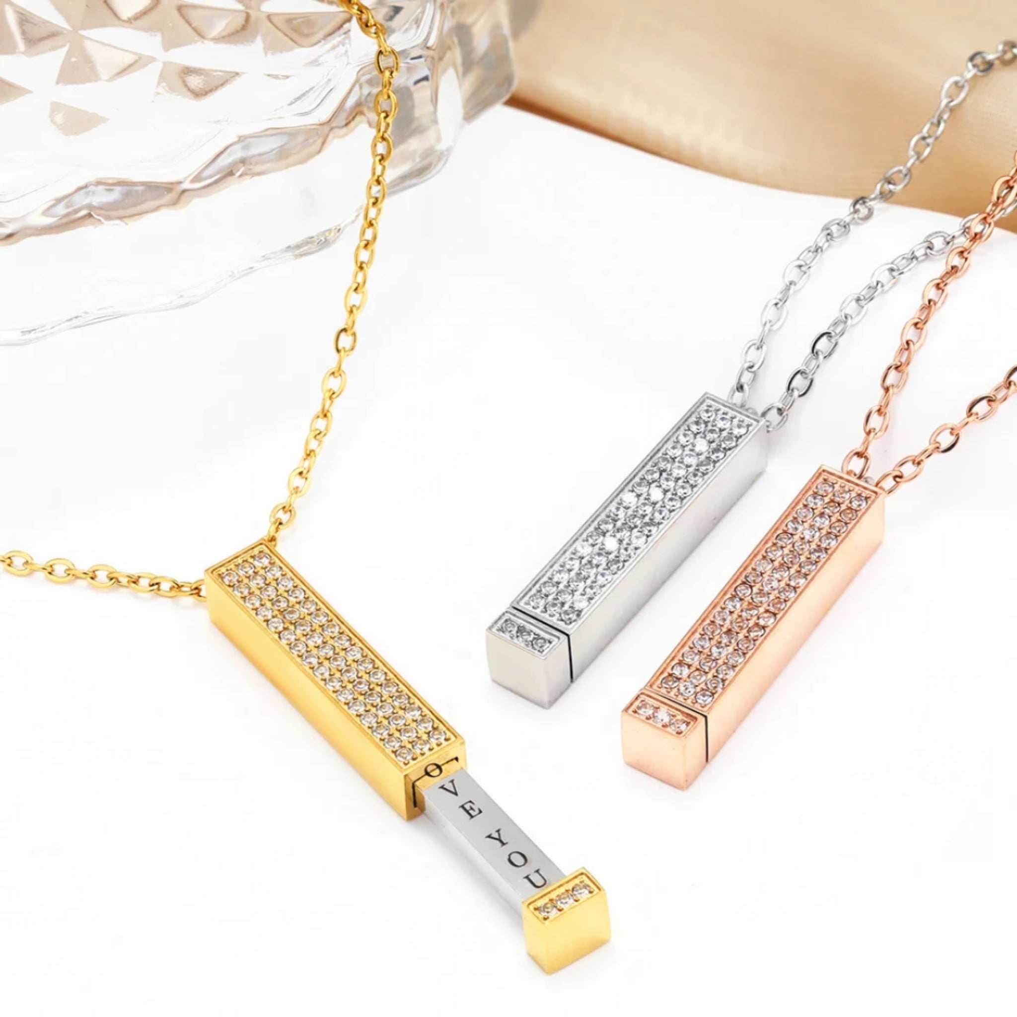 Shimmering Bar Pendant with Secret Engraving
